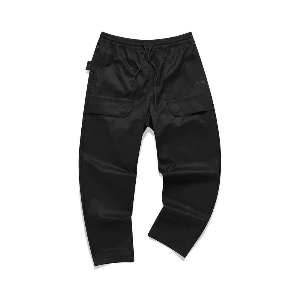 FILA FUSION 男士街头锥形多口袋运动梭织休闲长裤 T11M133806F