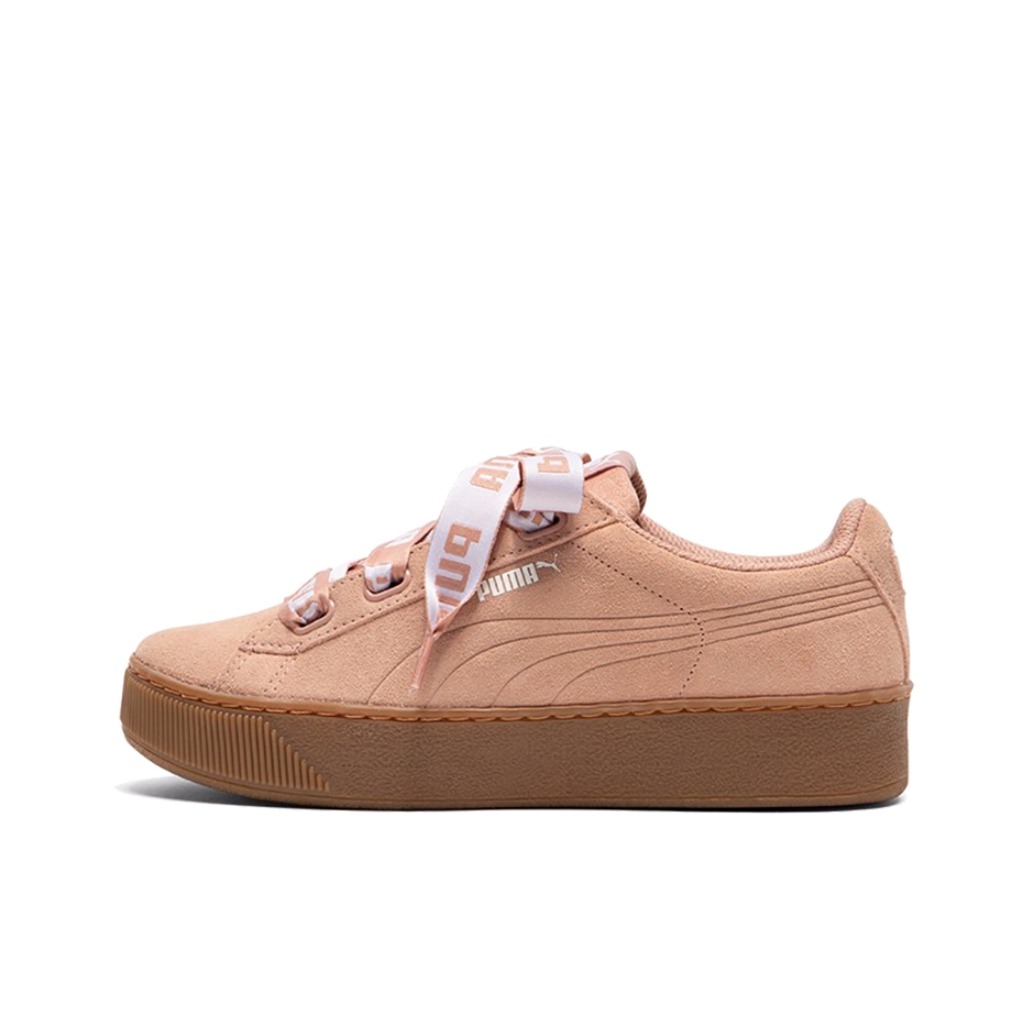 推荐商品：Puma/彪马 Vikky Platform 蕾哈娜 松糕鞋 板鞋 轻便防滑耐磨厚底增高休闲复古抗摩擦 Pink 桃粉色