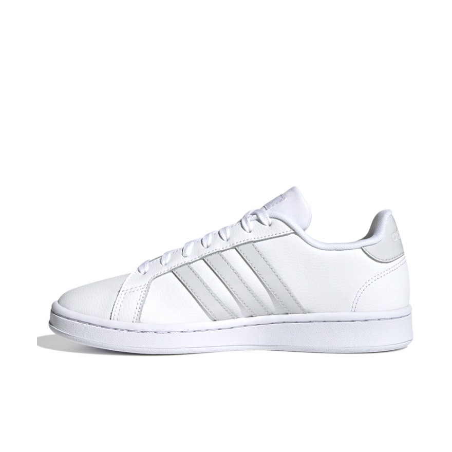 推荐商品：adidas NEO Grand Court 板鞋 防滑耐磨减震透气休闲复古时尚防水轻运动 白色