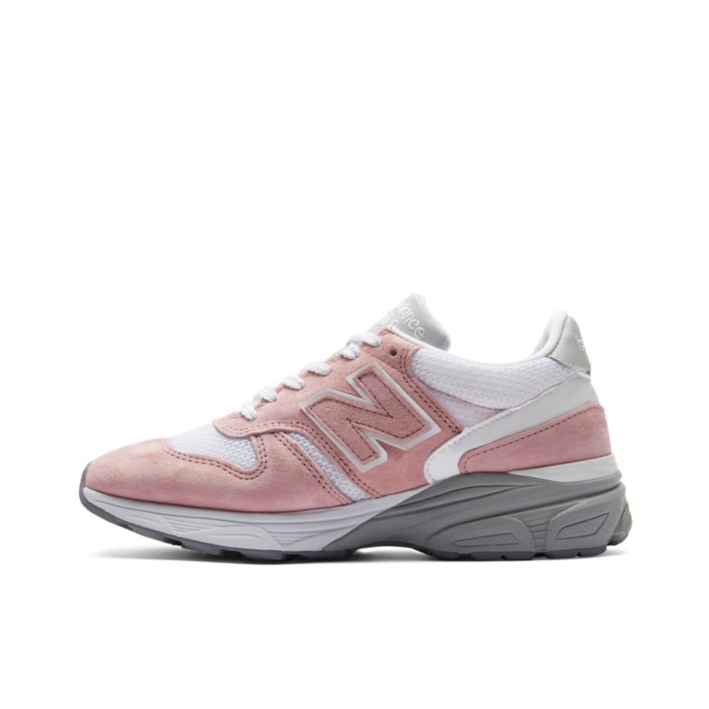 推荐商品：New Balance 770.9 防滑耐磨 透气 百搭复古 织物 合成革 马拉松 跑鞋 粉色