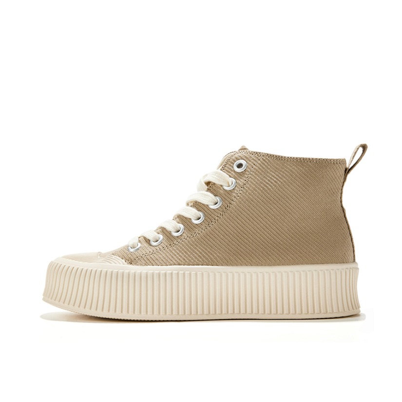 推荐商品：飞跃 增高厚底 休闲百搭 运动 饼干鞋 帆布鞋 DF/1-8960 卡其色