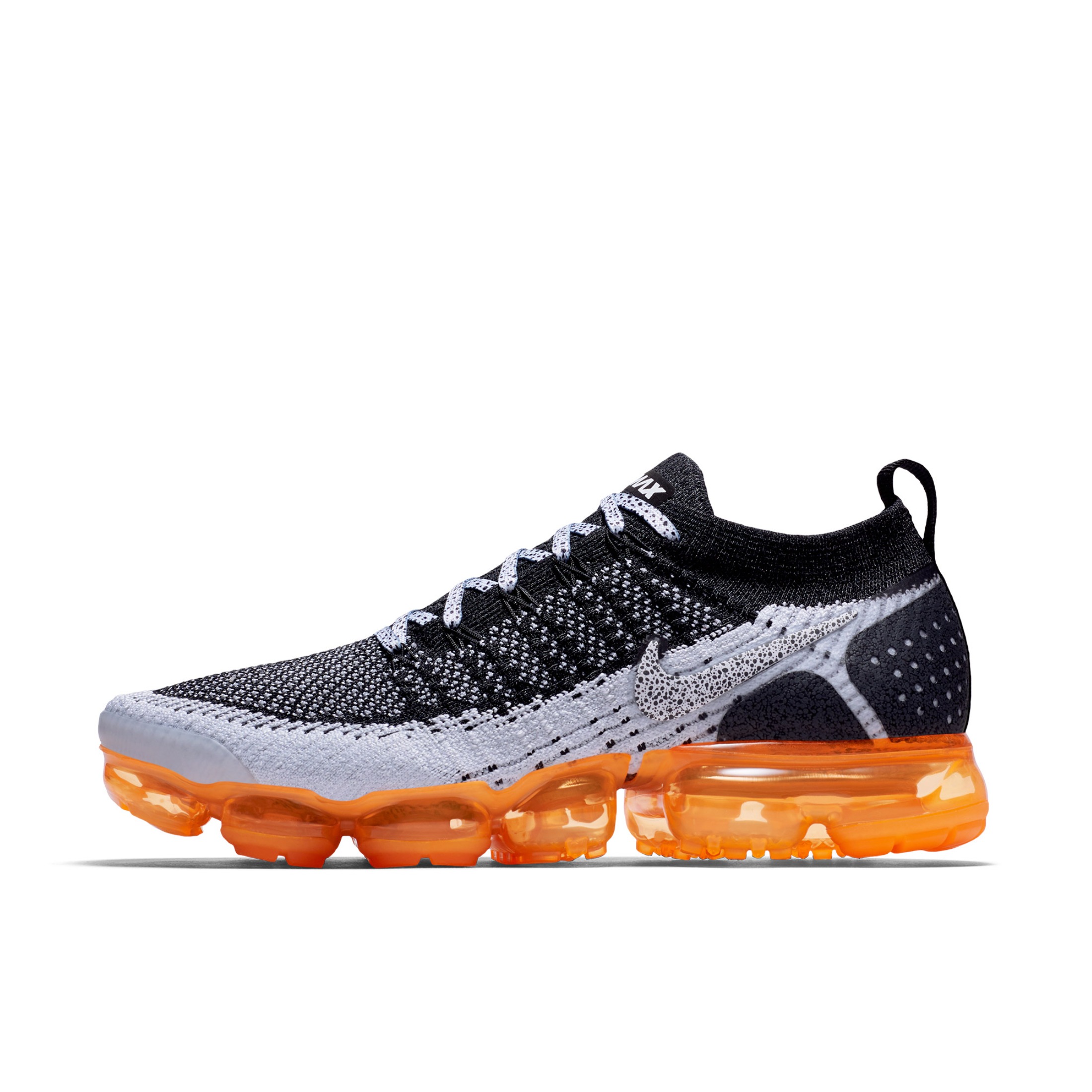 推荐商品：Nike Air VaporMax 2.0 跑鞋 飞线缓震耐磨舒适轻便防滑回弹网布透气复古百搭圆头 Black Grey Crimson 灰黑橙