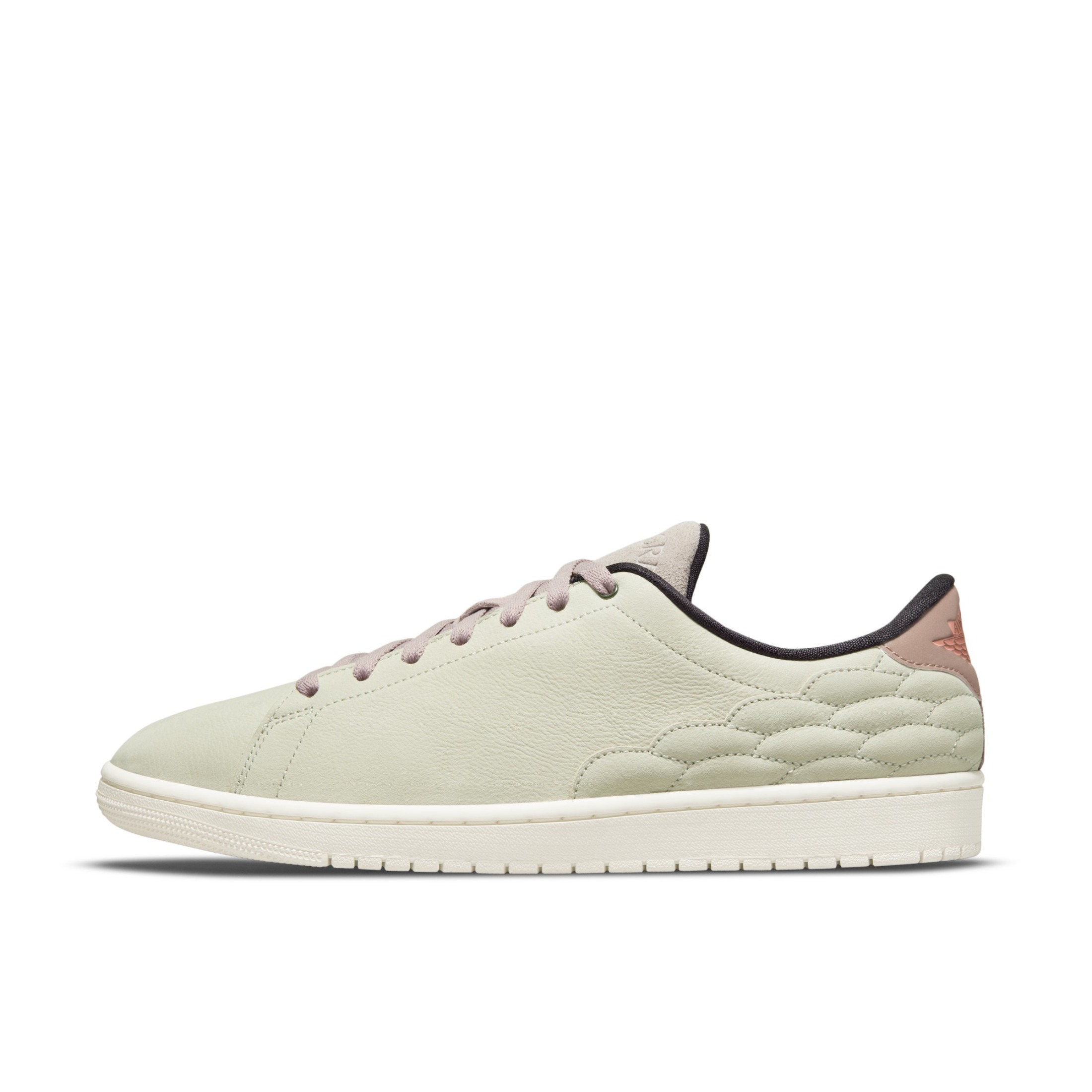 推荐商品：Air Jordan 1 Centre Court 复古 防滑耐磨 减震回弹 轻便透气 板鞋 浅骨色/深红/帆白