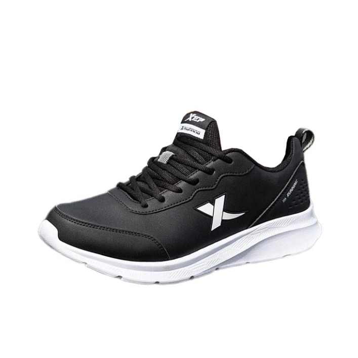 推荐商品：特步 防滑耐磨 舒适减震 轻便软底 百搭 防水 跑鞋 880419116537 黑色/白色