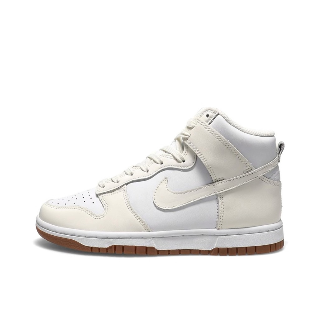 推荐商品：Nike Dunk 板鞋 经典复古百搭 高帮/米色/白色/棕色