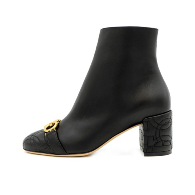 Salvatore Ferragamo 绗缝牛皮 短靴 01P800 714663