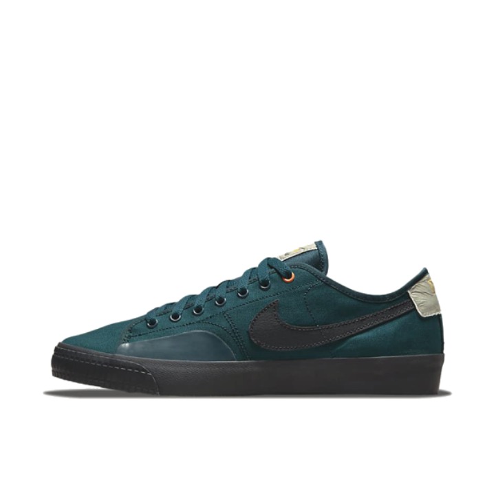 推荐商品：Nike SB Blazer Court 休闲 防滑耐磨 舒适透气 轻便 板鞋 绿松石色