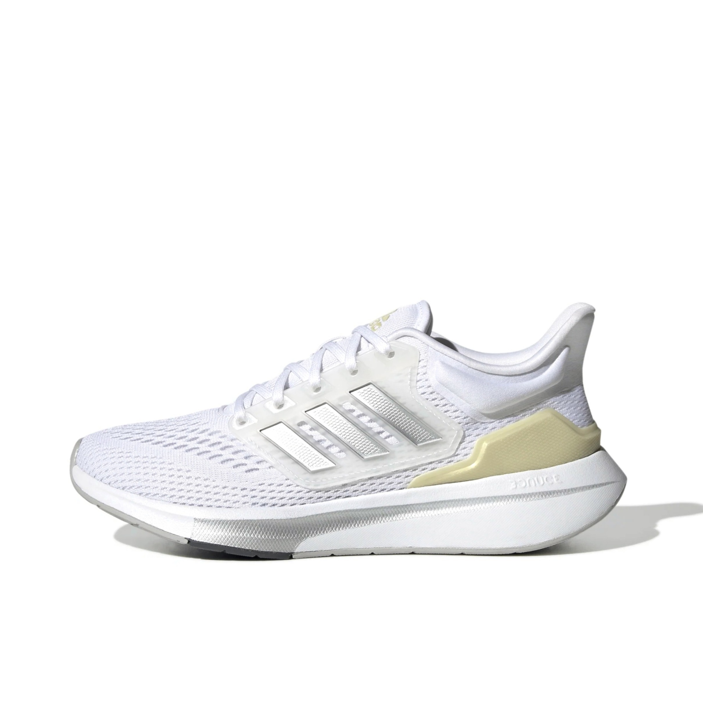 推荐商品：adidas EQ21 Run 跑鞋 减震防滑耐磨透气网面随心畅跑稳定轻质包裹性 女款/云白/哑光银/沙米色