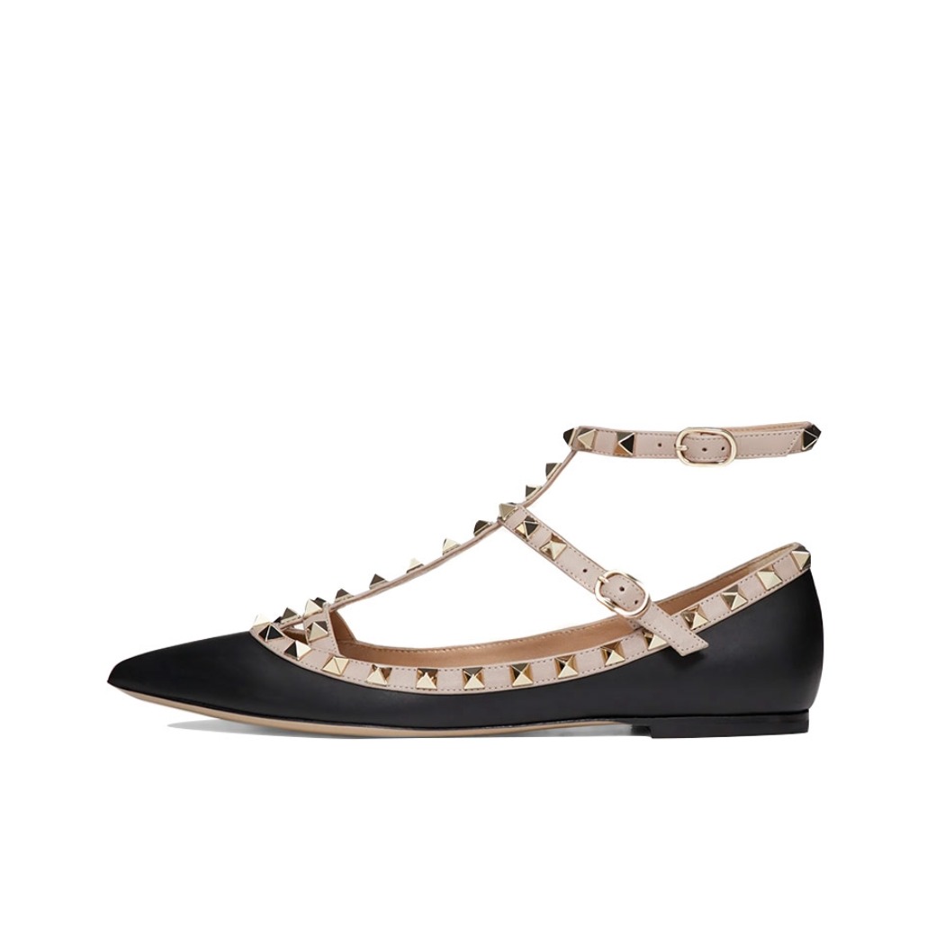 推荐商品：Valentino Rockstud 搭扣尖头 铆钉装饰 舒适轻便 休闲 凉鞋 ZW2S0376VN 黑色/裸色