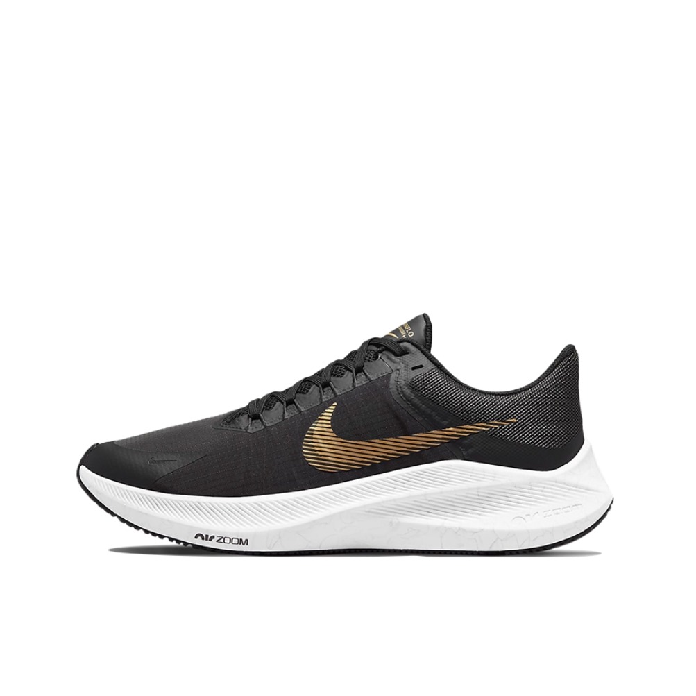 推荐商品：Nike Zoom Winflo 8 跑鞋 缓震轻便网面透气防滑耐磨碳板防水防泼水气垫回弹包裹性 黑色/金色