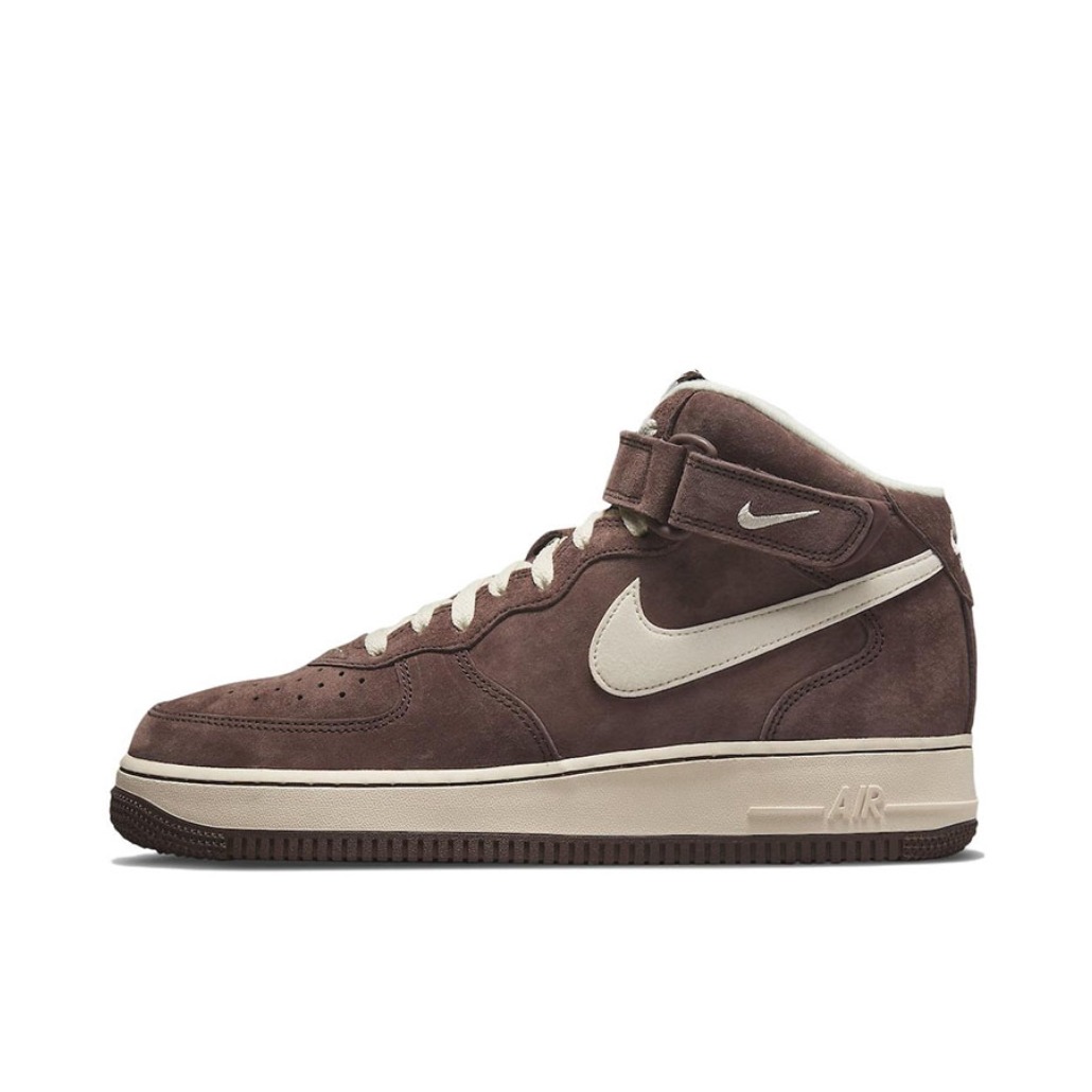 推荐商品：Nike Air Force 1 空军一号 板鞋 轻便舒适百搭耐磨防滑复古 Chocolate 中帮/巧克力色/棕色