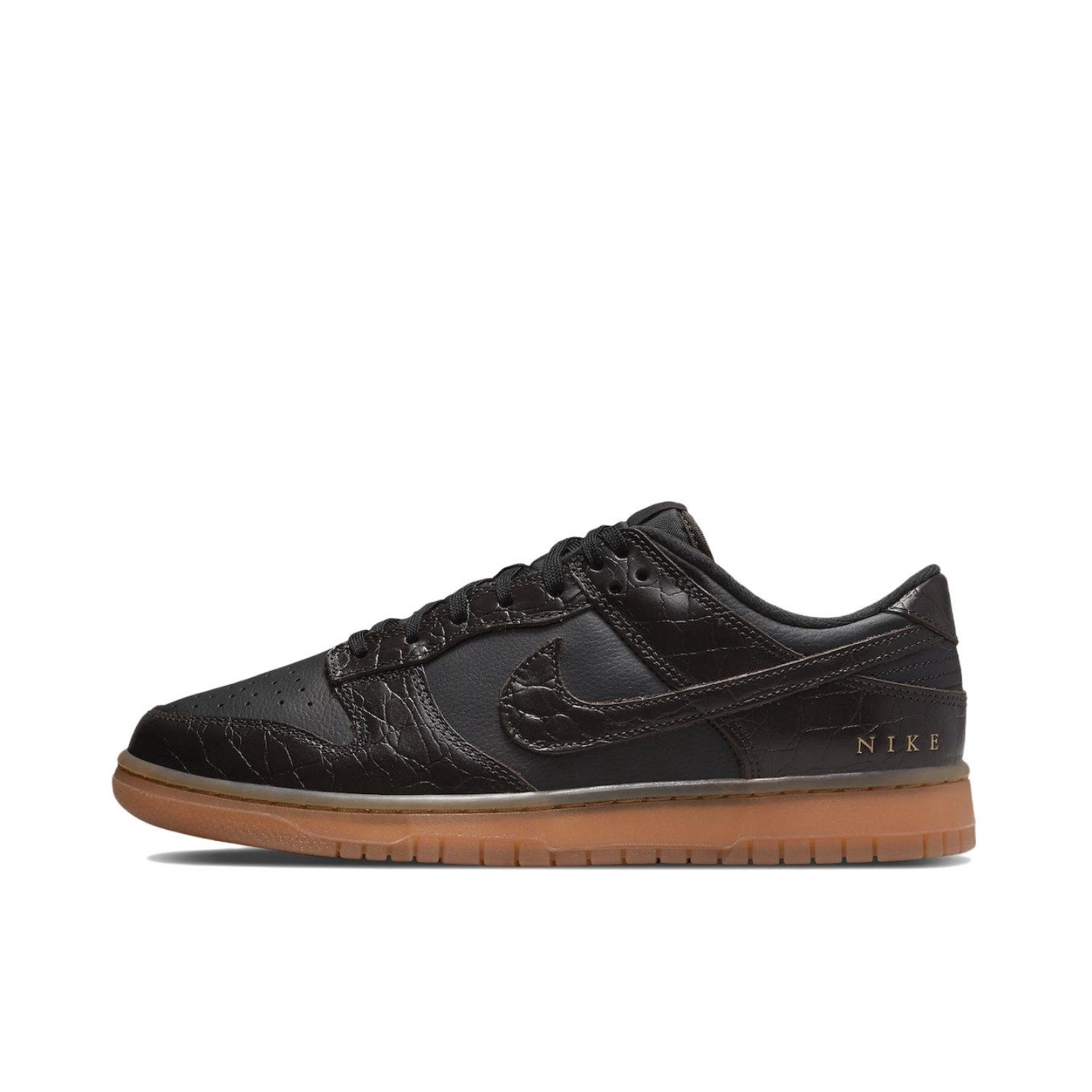 推荐商品：Nike Dunk 板鞋 经典复古百搭 低帮/鳄鱼纹/黑色/棕色