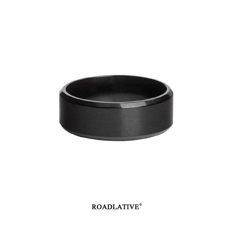推荐商品：ROADLATIVE 磨砂黑色戒指环 323033