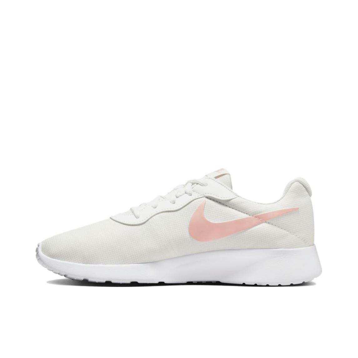 推荐商品：Nike Tanjun 跑鞋 舒适轻便网面透气缓震耐磨复古百搭慢跑低帮圆头 女款/米色/粉色