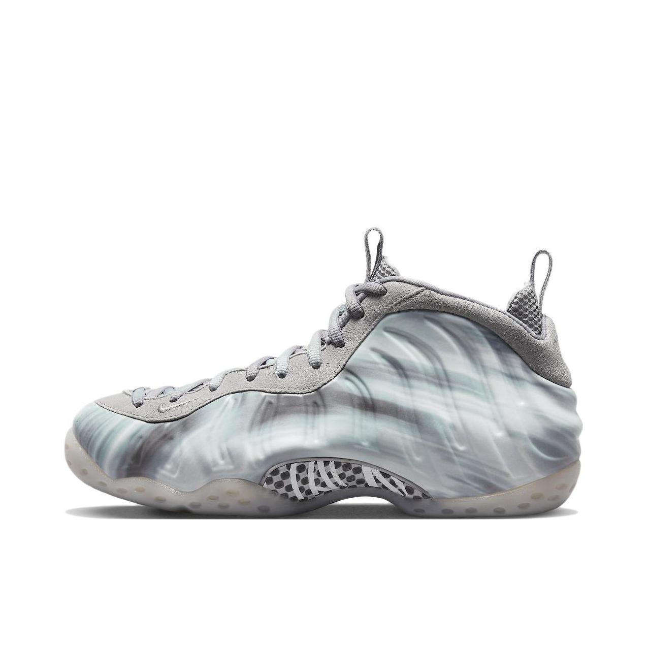 推荐商品：Nike Air Foamposite One 篮球鞋 喷泡经典复古百搭防滑耐磨舒适透气减震休闲中帮 Dream A World 灰色