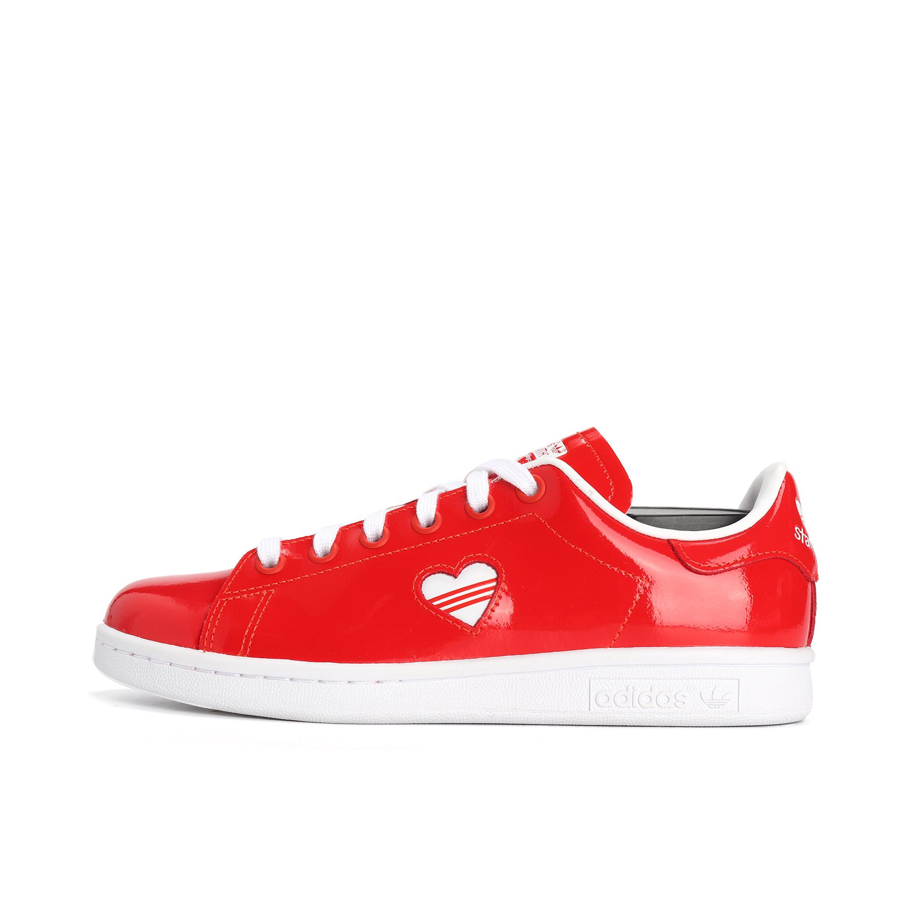 推荐商品：adidas Originals Stan Smith 板鞋 减震透气轻便低帮包裹性 Red Valentines Day 红色/情人节(2019）
