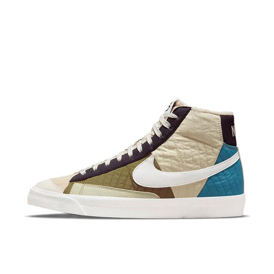 推荐商品：Nike Blazer 板鞋 经典复古防滑舒适百搭 Toasty 高帮/加绒/棕色/白色/蓝色