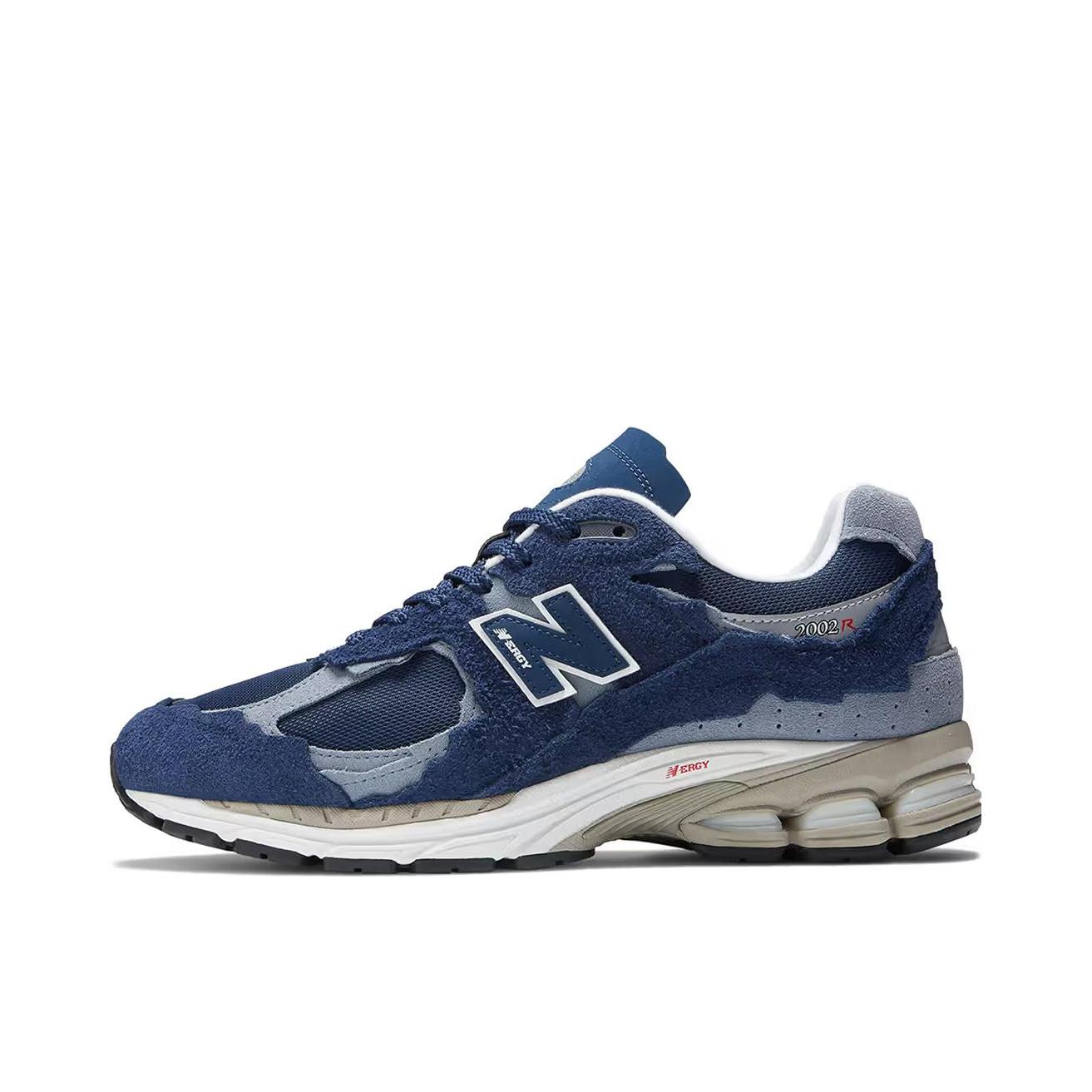 推荐商品：New Balance 2002R 跑鞋 缓震防滑耐磨透气复古拼接防水气垫慢跑支撑 藏青色