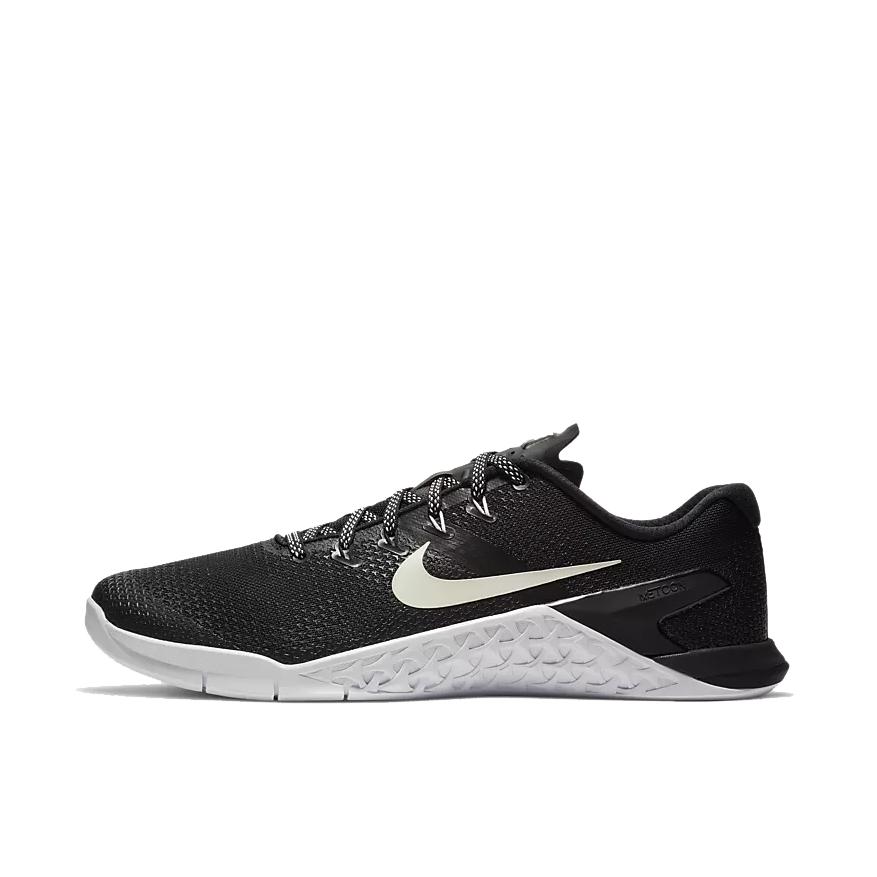 推荐商品：Nike Metcon 4 减震回弹 防滑耐磨 轻便透气 深蹲 训练鞋 Black/White 黑白