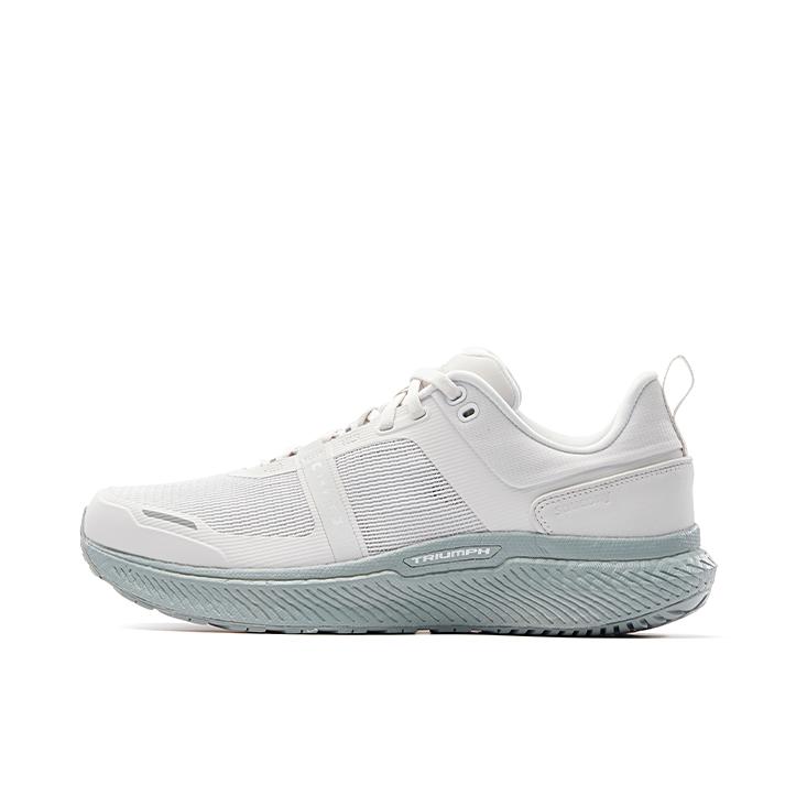 推荐商品：Saucony/索康尼  Triumph CMT  胜利  减震回弹 防滑耐磨 轻便  网布 透气  低帮 跑鞋 白色/灰色