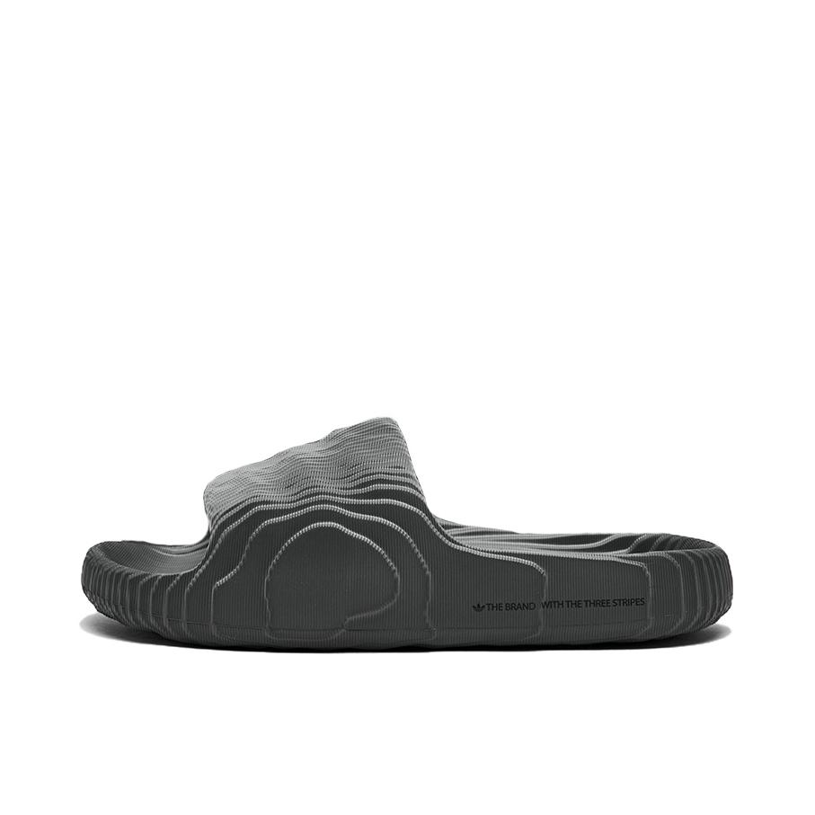 推荐商品：adidas Original Adilette 22 防滑耐磨 舒适轻便 百搭 一字 外穿 拖鞋 深灰色