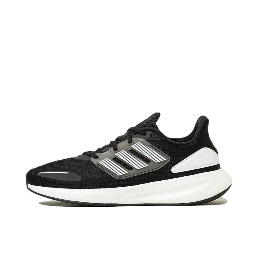 推荐商品：adidas Pureboost 22 跑鞋 网面舒适透气减震耐磨回弹运动织物随心畅跑短跑全掌支撑平跟圆头 黑色/灰色/白色