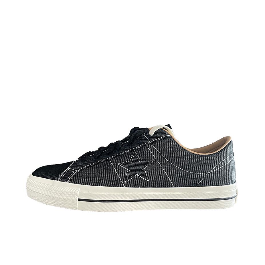 推荐商品：Converse/匡威 One Star Pro 翻毛皮 潮流复古 舒适 耐磨 防滑 板鞋 熊猫/炭黑/白色