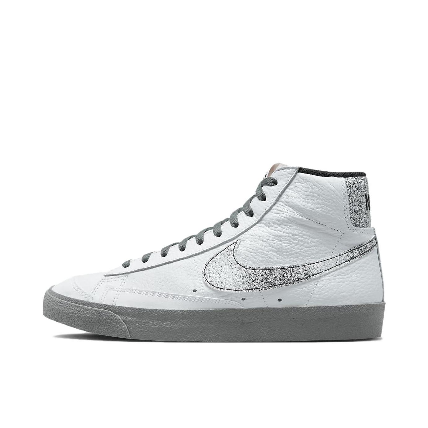 推荐商品：Nike Blazer 板鞋 经典复古防滑舒适百搭 白色/银灰色