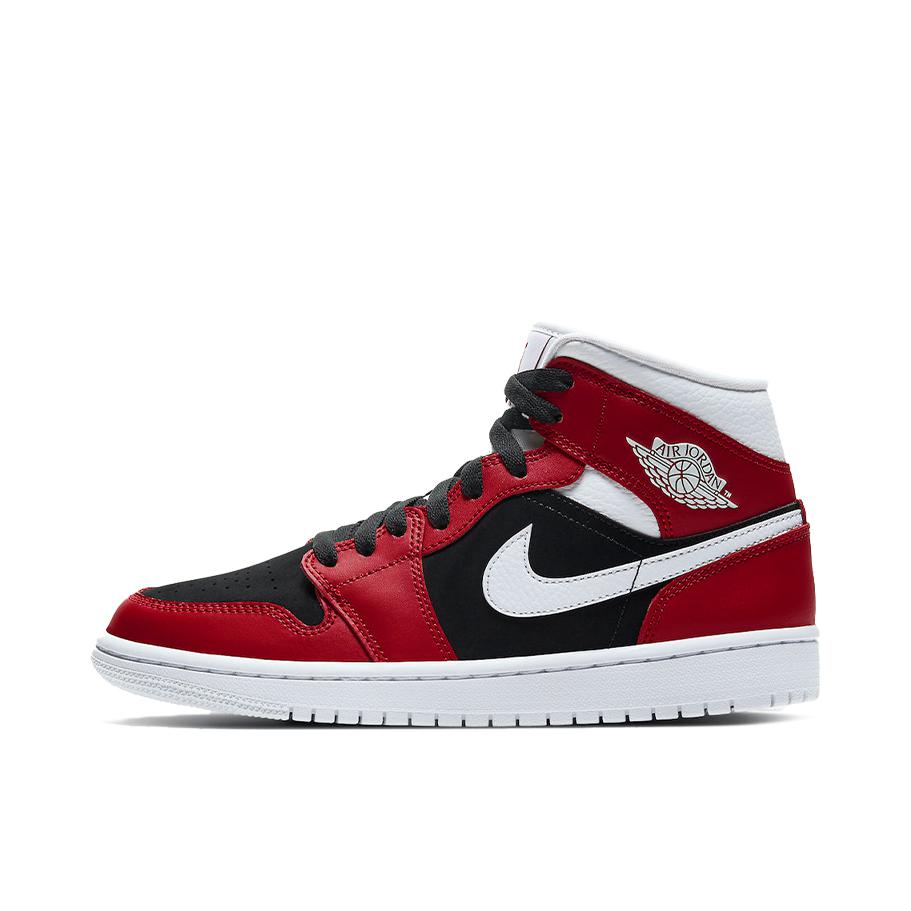 推荐商品：Air Jordan 1 板鞋 运动休闲鞋 复古潮流支撑合成革 Christmas Red Black White 中帮/黑白红/小芝加哥