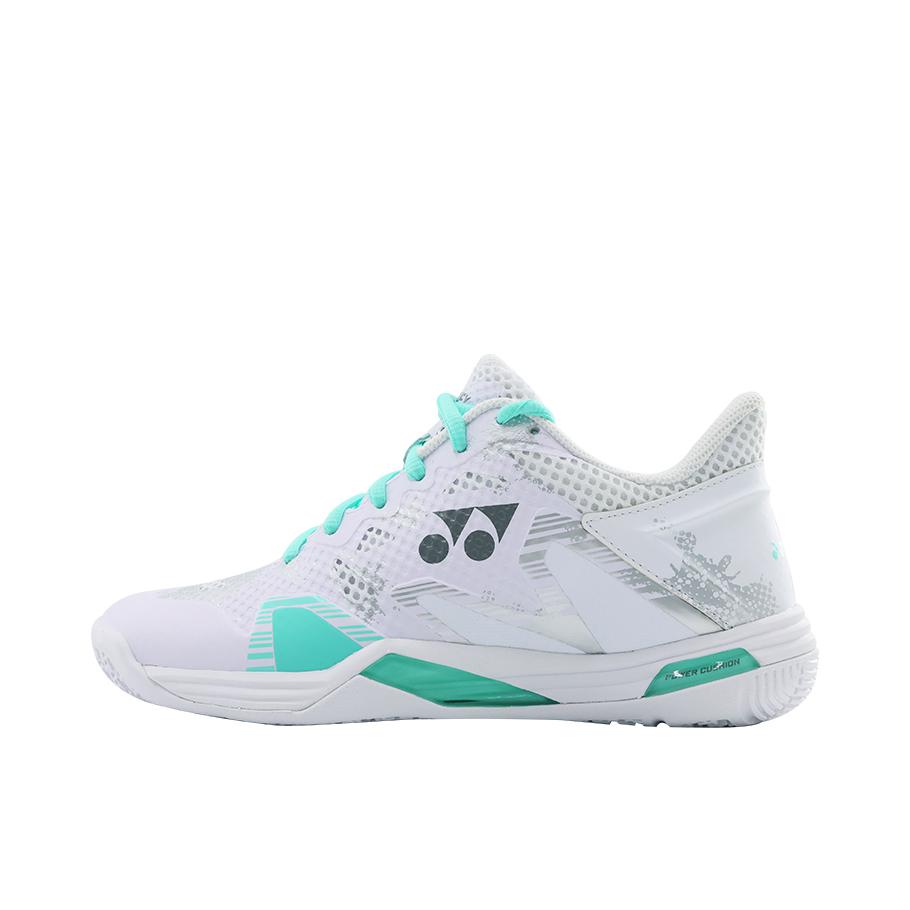 推荐商品：YONEX/尤尼克斯 Power Cushion Eclipsion Z 3 羽毛球鞋 系带稳定型防滑耐磨包裹性支撑回弹抗冲击织物合成革 宽楦/白色/绿色
