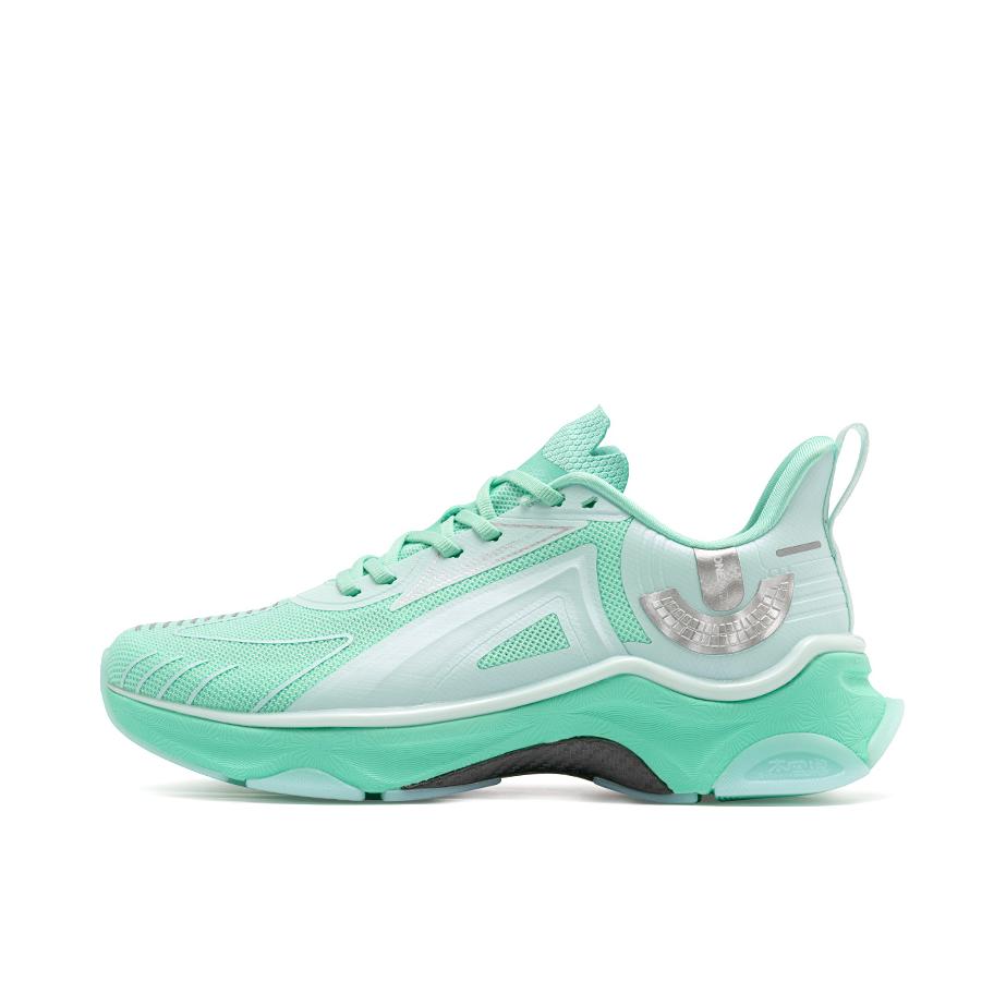 推荐商品：ONEMIX 玩觅 铁甲系列 碳板 缓震回弹 耐磨 稳定支撑 网面透气 跑鞋 青色