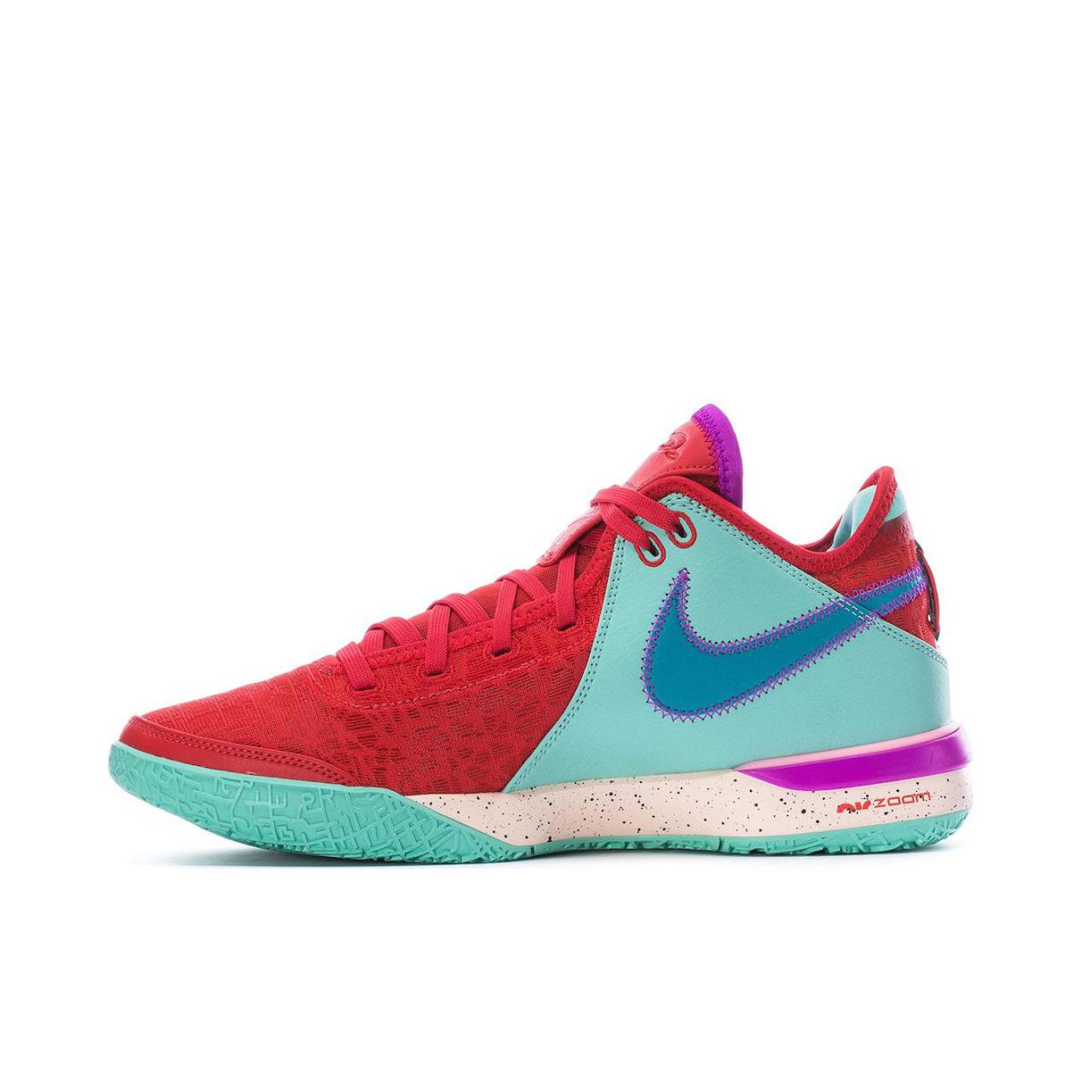 推荐商品：Nike Zoom LeBron NXXT Gen布朗尼一代 篮球鞋 抗扭缓震防滑耐磨透气回弹包裹性训练实战 国外版/小径红/黑色/星云青 