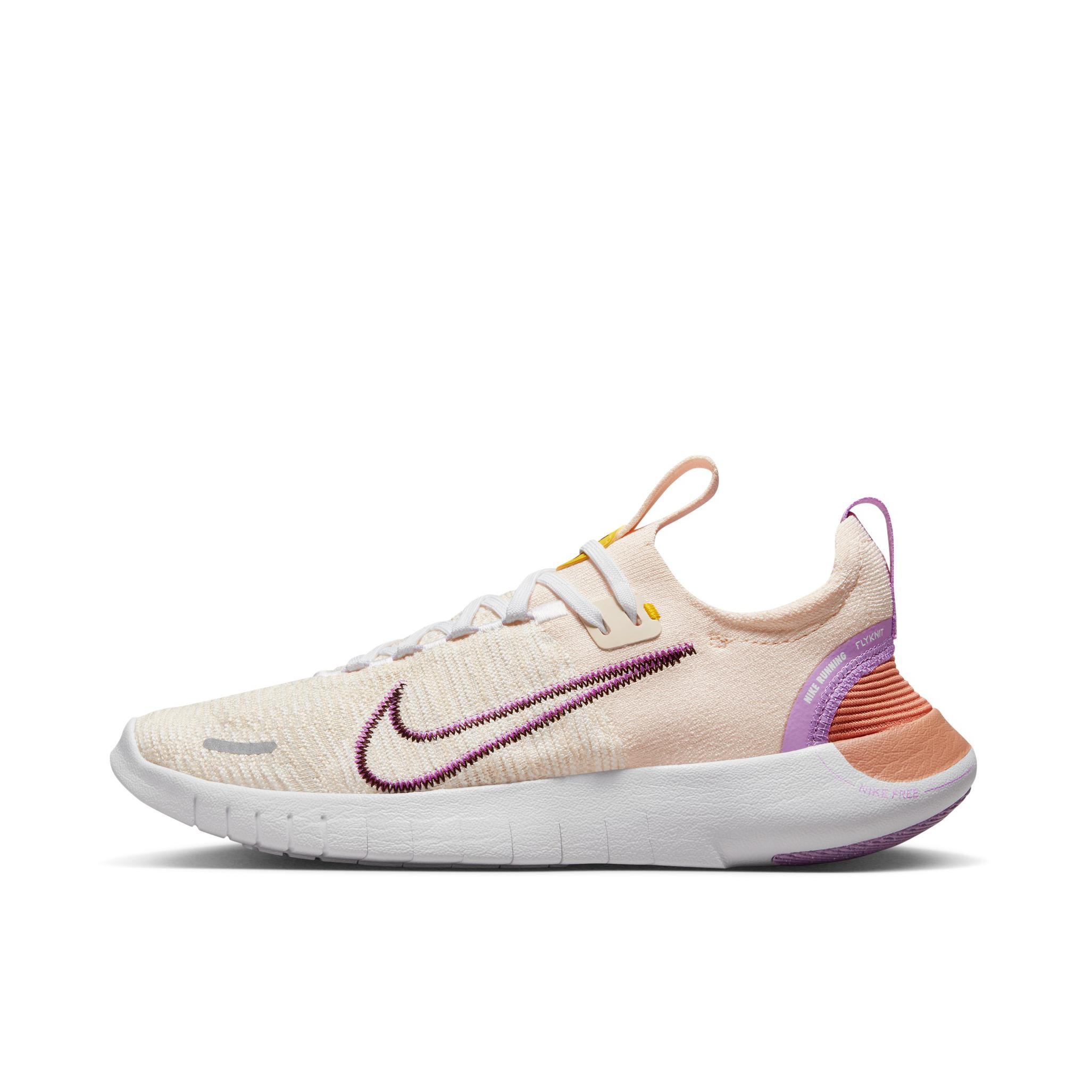 推荐商品：Nike Free RN Flyknit Next Nature 跑鞋 轻便柔韧缓震透气防滑耐磨简约百搭 番石榴色/土褐