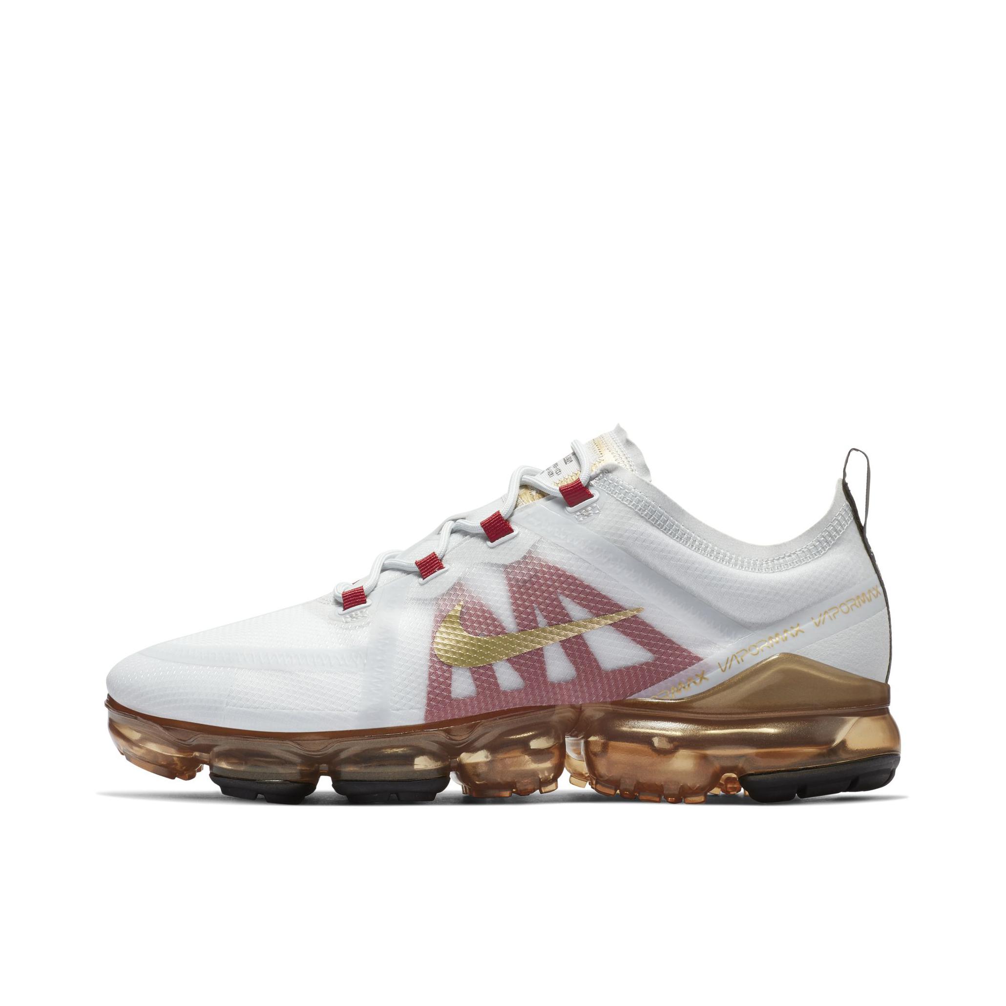 推荐商品：Nike Air VaporMax 2019 跑鞋 全掌气垫减震回弹防滑耐磨织物网布支撑运动 CNY 新年乙亥