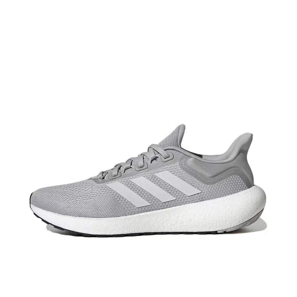 推荐商品：adidas Pureboost 22 跑鞋 网面舒适透气减震耐磨回弹运动织物随心畅跑短跑全掌支撑平跟圆头 浅灰色/白色