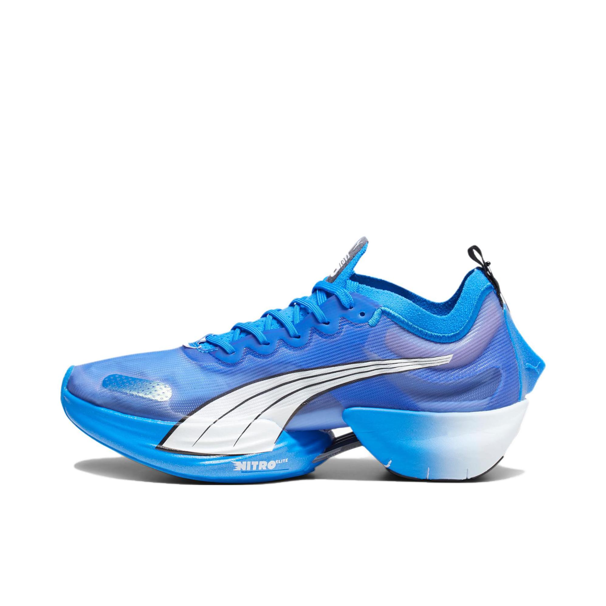 推荐商品：Puma/彪马 Fast-R Nitro Elite 织物 回弹 透气支撑 碳板 异爪 跑鞋 天蓝色/白色