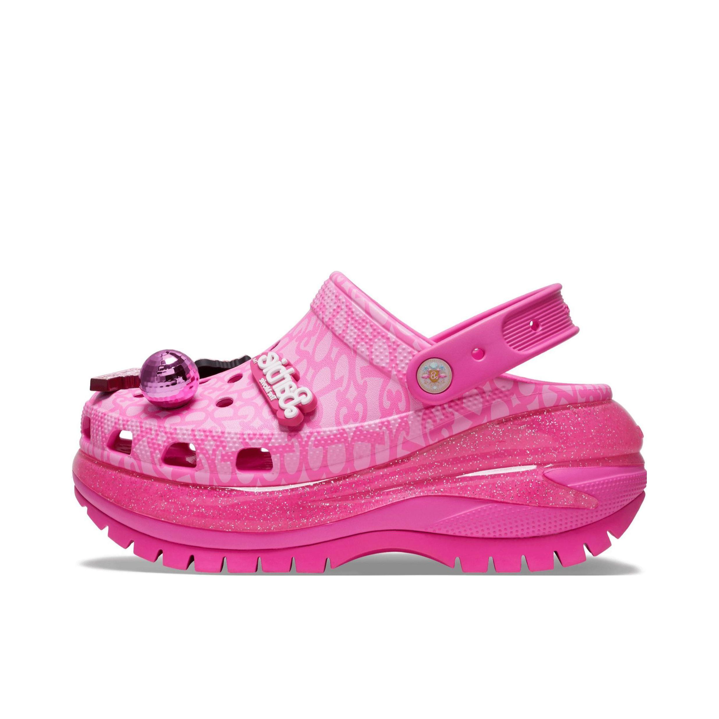 推荐商品：Crocs/卡骆驰 Classic Mega Crush Clog 防滑耐磨 轻便透气 包头 增高 沙滩 外穿 拖鞋 洞洞鞋 凉鞋 Barbie联名/粉色