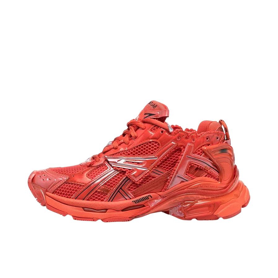推荐商品：Balenciaga 巴黎世家 Runner系列 防滑耐磨 网布透气 舒适轻便 时尚百搭 网眼 休闲运动 做旧版 老爹鞋 红色/黑色
