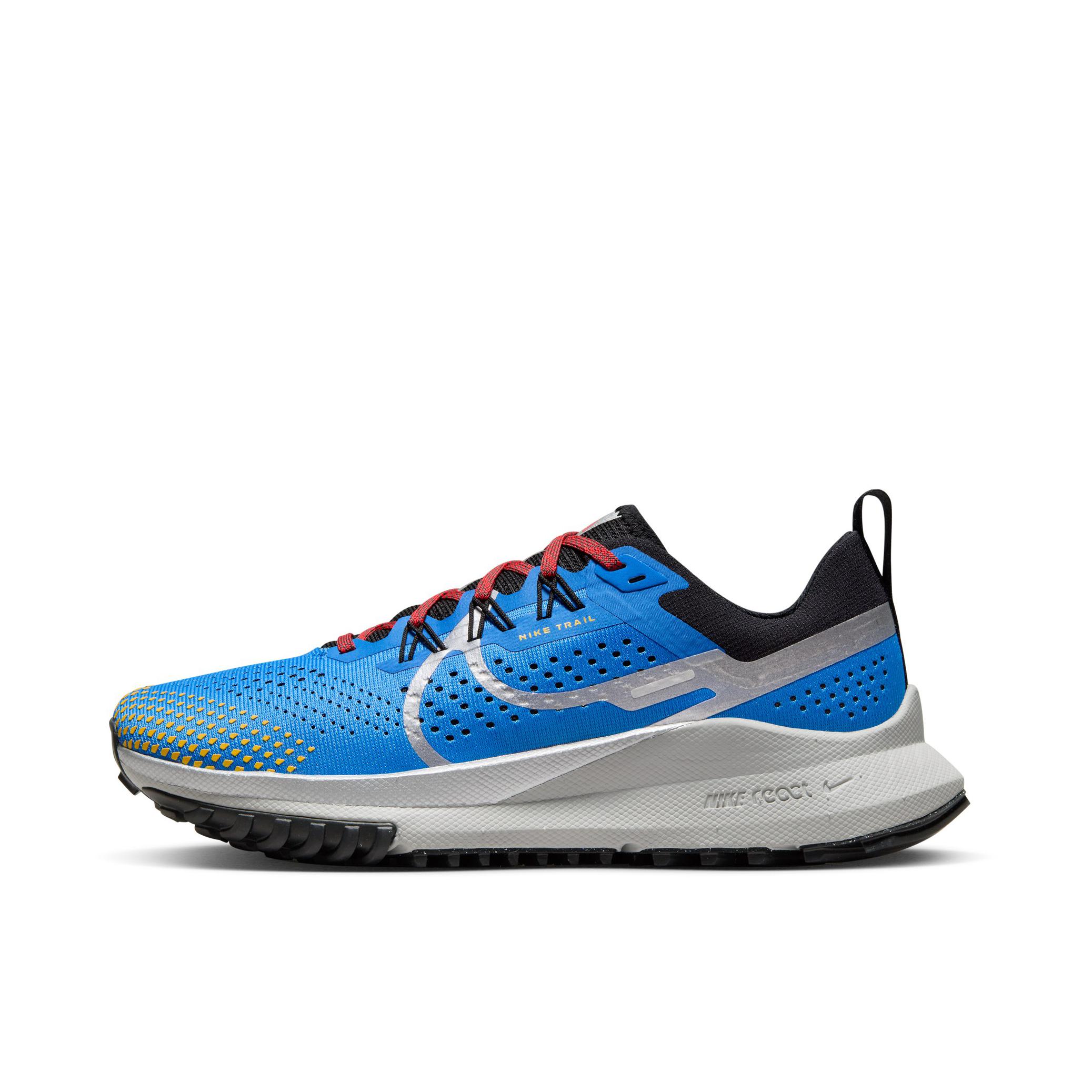 推荐商品：Nike React Pegasus Trail 4 飞马 跑鞋 缓震户外越野防水防滑织物支撑训练圆头回弹平稳 女款/浅清透蓝/小径红/黑/金属银 