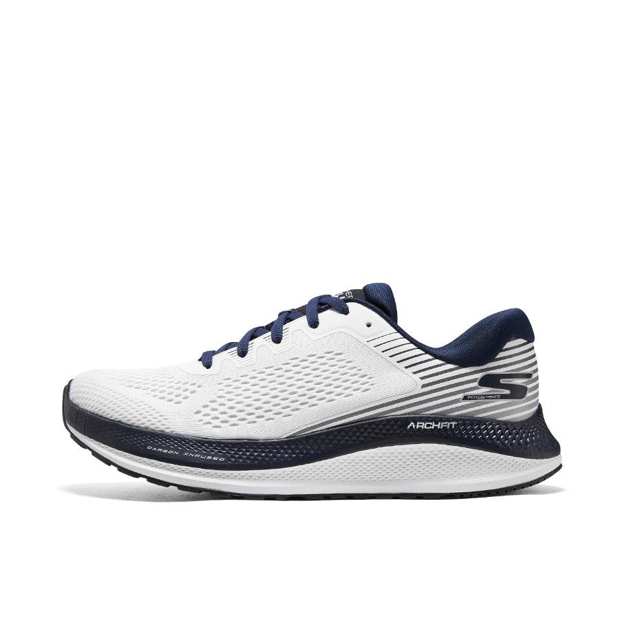 推荐商品：Skechers/斯凯奇 Go Run Persistence 碳板 足弓支撑 竞速 减震 耐磨 软底 网面 跑鞋 白色/海军蓝