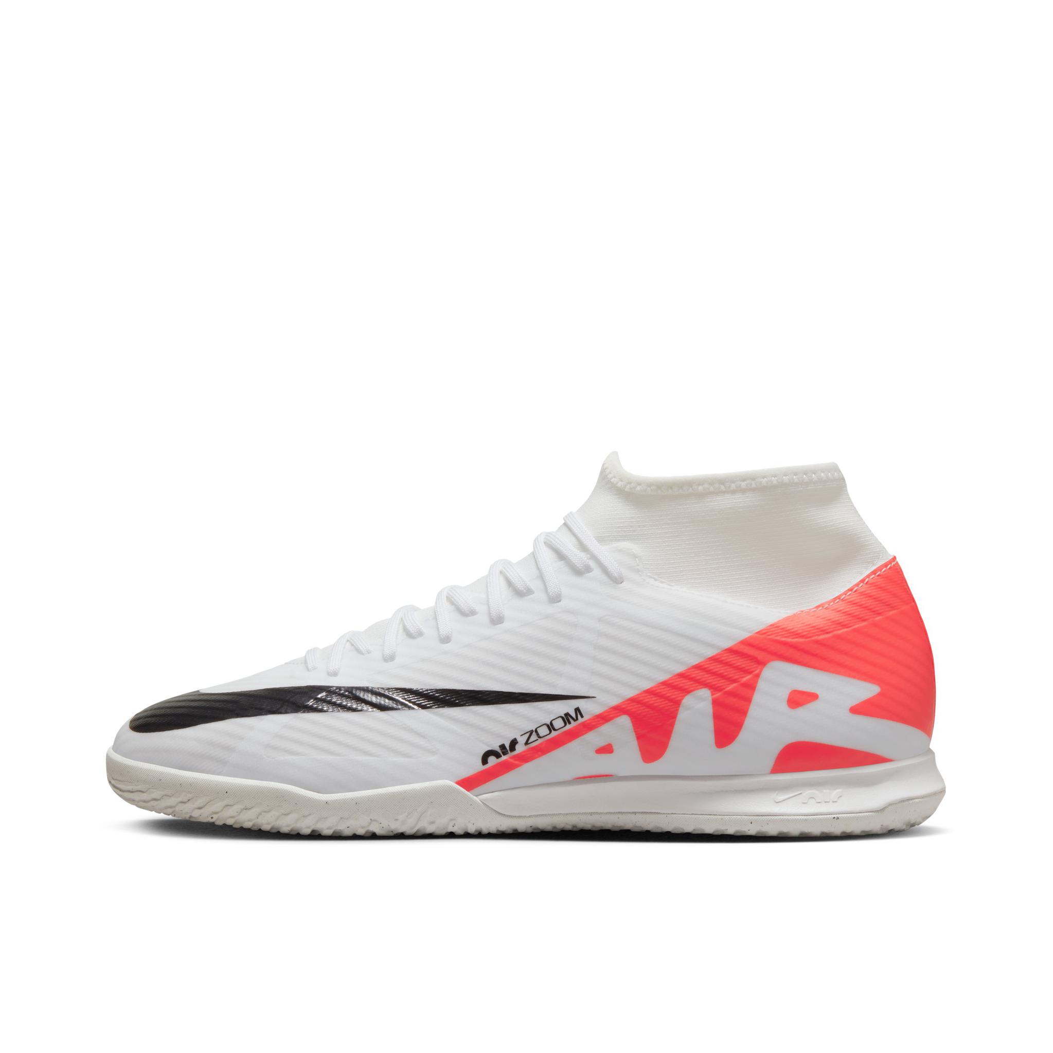 推荐商品：Nike Zoom Mercurial Superfly 9 Academy IC 中端 平底 室内 圆头 足球鞋 白色/粉色