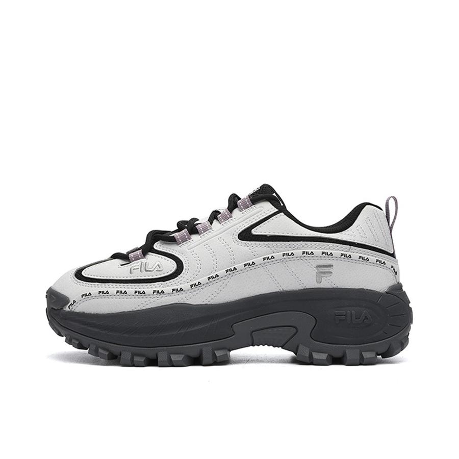 推荐商品：FILA/斐乐 运动生活系列 防滑耐磨 舒适透气 休闲鞋 F12W044122F 女款/黑色/灰色