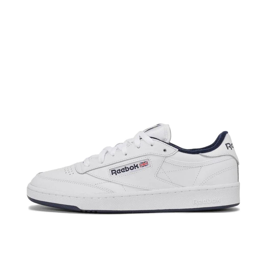 推荐商品：Reebok/锐步 Club C 85 经典复古 防滑耐磨 防水 运动 脏脏鞋 板鞋 纯白色/黑色