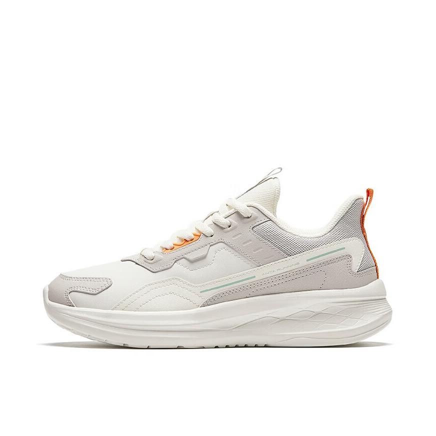 推荐商品：安踏 跑鞋 防滑耐磨舒适回弹软底轻便缓震慢跑 女款/皮面/白色/灰色