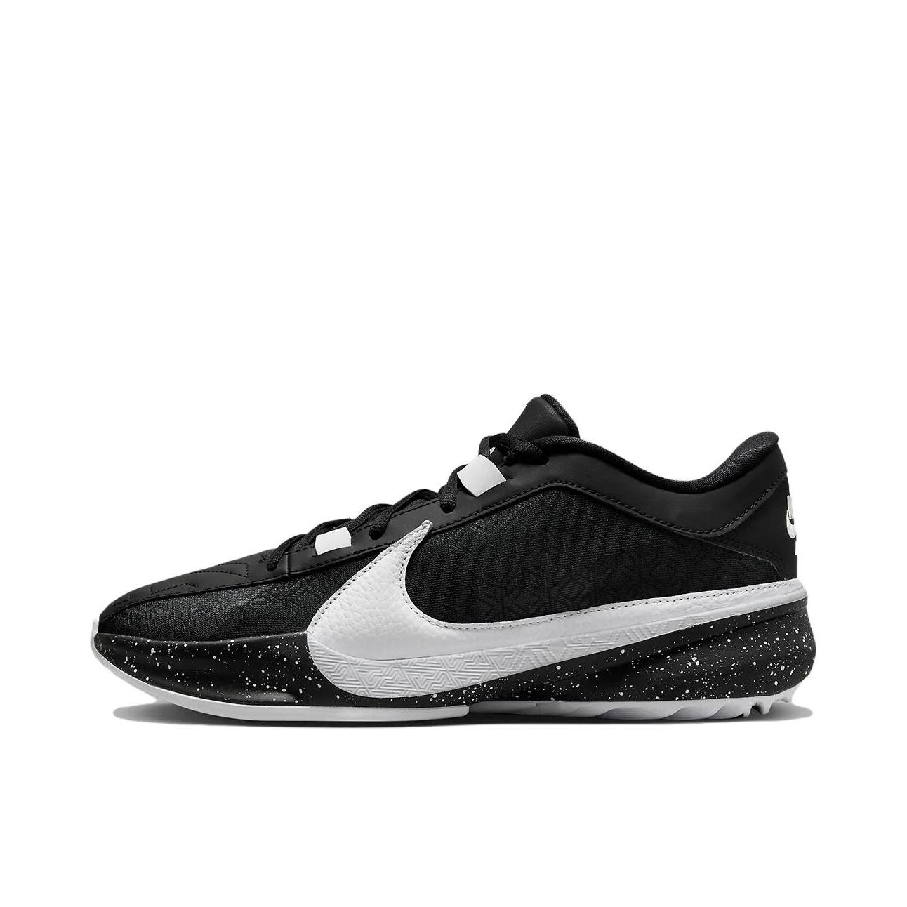 推荐商品：Nike Zoom Freak 5 字母哥5代 篮球鞋 抗扭缓震抓地舒适实战回弹 国外版/黑色/白色