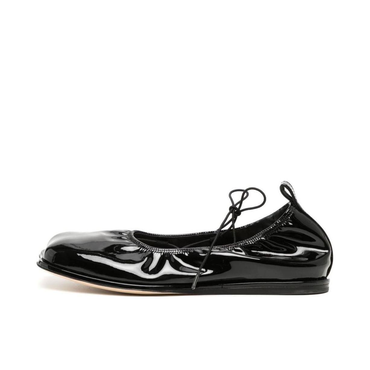 推荐商品：SIMONE ROCHA 舒适百搭 轻便简约 单鞋 RMP150782 黑色 