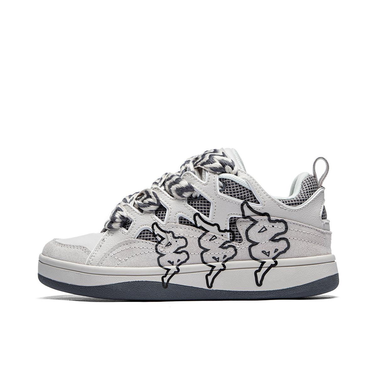 推荐商品：Kappa Fatty 织物 防滑耐磨 轻便透气 潮流串标 运动休闲 解构 包裹性 合成革 板鞋 灰色/白色