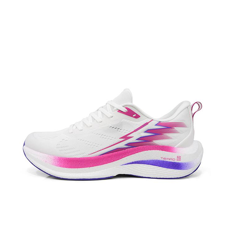 推荐商品：领跑梦想 飞翼2/3 跑鞋 耐磨减震防滑碳板半掌马拉松田径回弹体考 象牙白/粉色