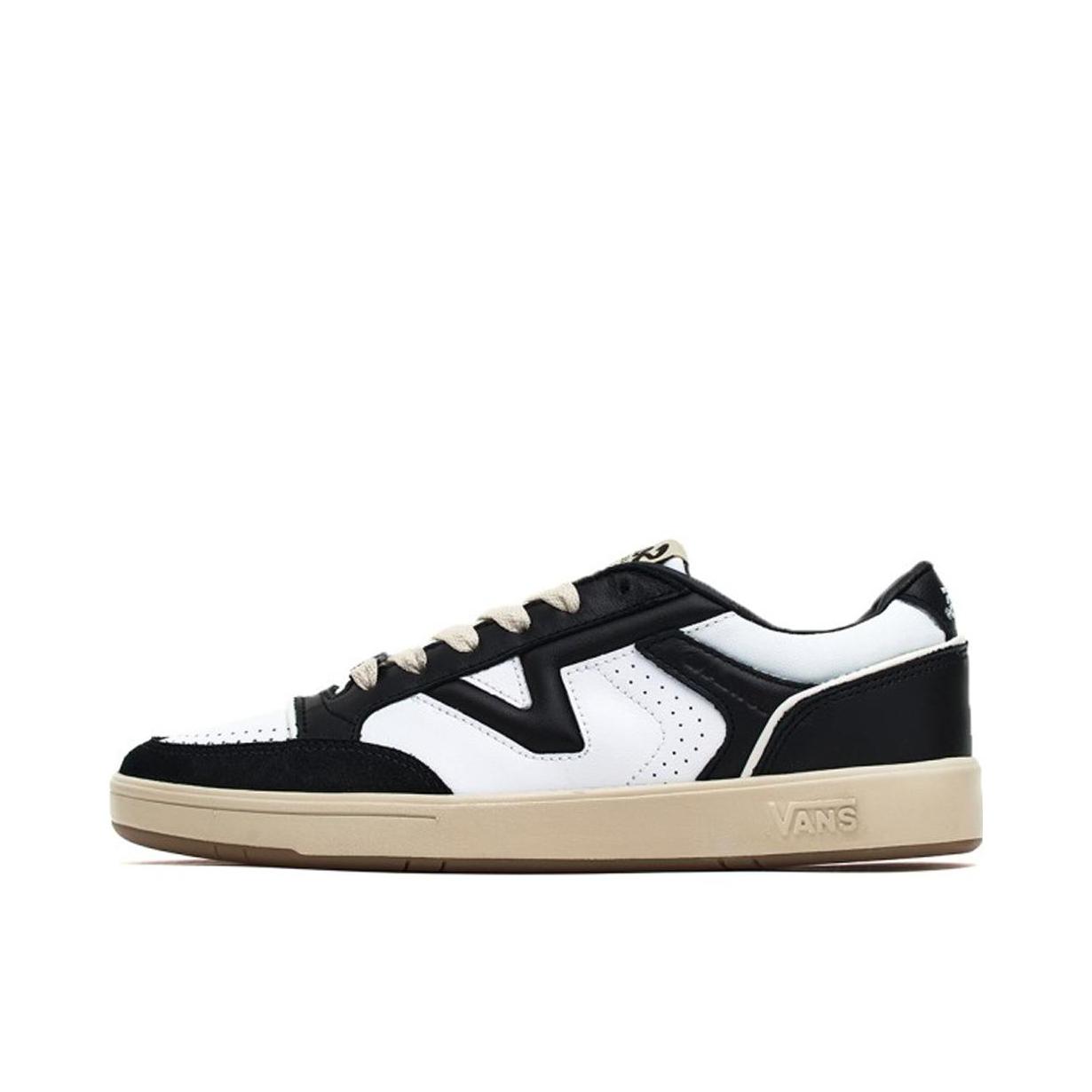 推荐商品：Vans/范斯 Lowland CC 板鞋 防滑耐磨轻便透气舒适百搭 纯黑/白色
