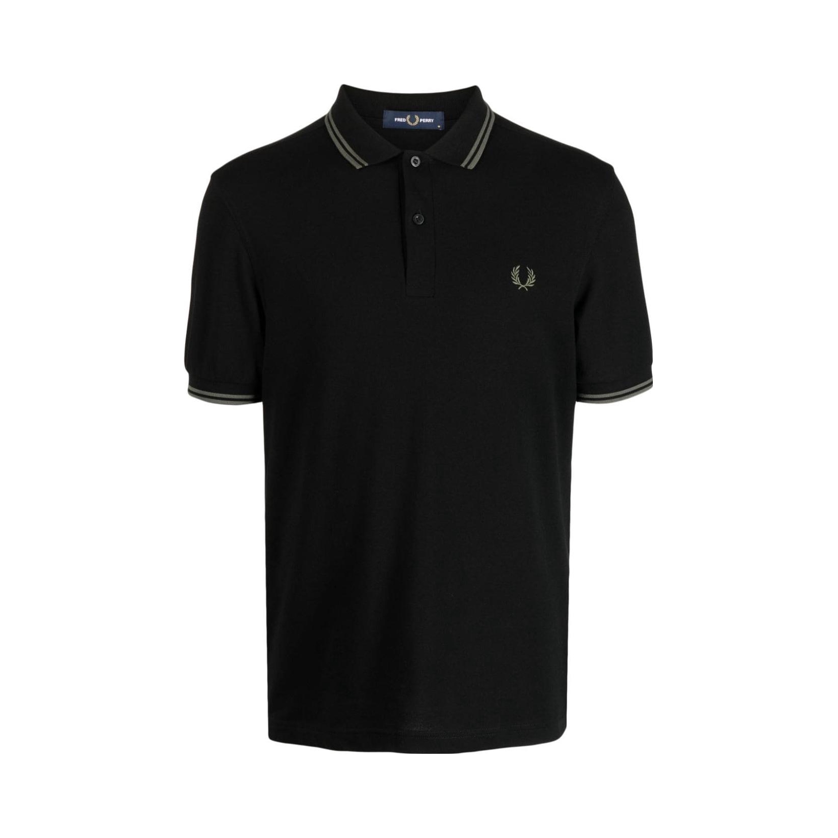 推荐商品：Fred Perry  套头合身直筒短袖Polo衫 M3600T44 黑